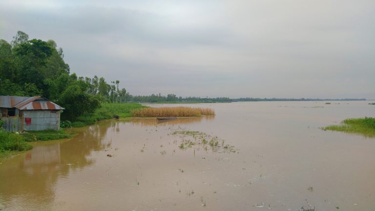 আবারো বিপদসীমার ওপরে তিস্তার পানি, প্লাবিত হচ্ছে নতুন এলাকা