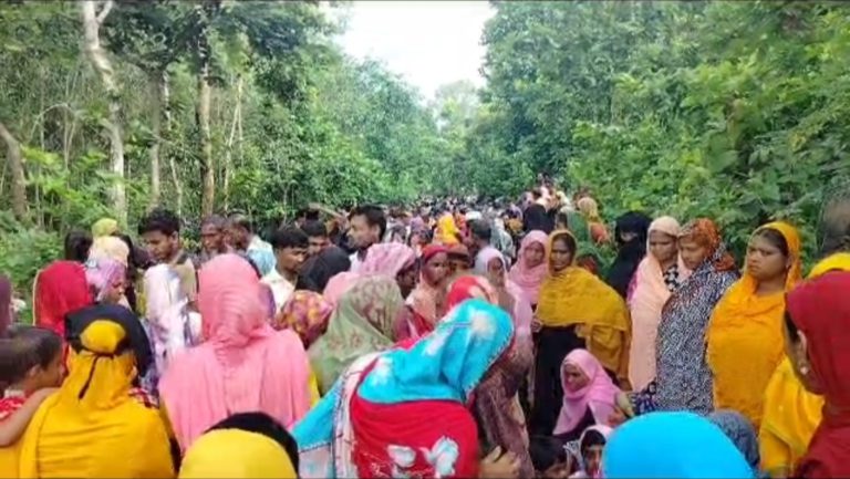 টাঙ্গাইলের সখিপুরে দুজনকে কুপিয়ে হত্যা
