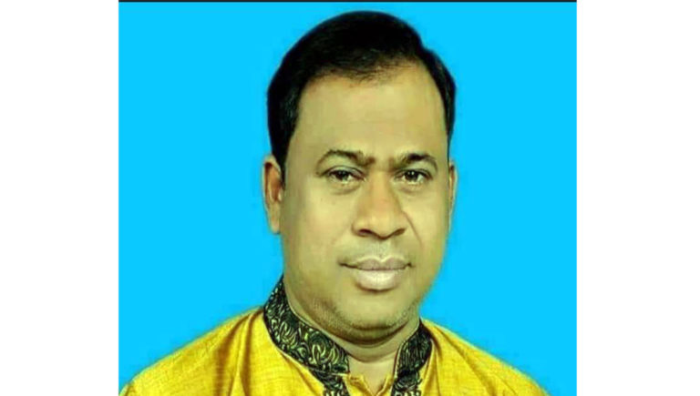 মর্জি মাফিক স্কুলে আসেন শিক্ষক, ইউপি চেয়ারম্যানও তিনি