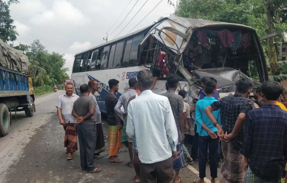 টাঙ্গাইলে সড়ক দুর্ঘটনায় নিহত ২