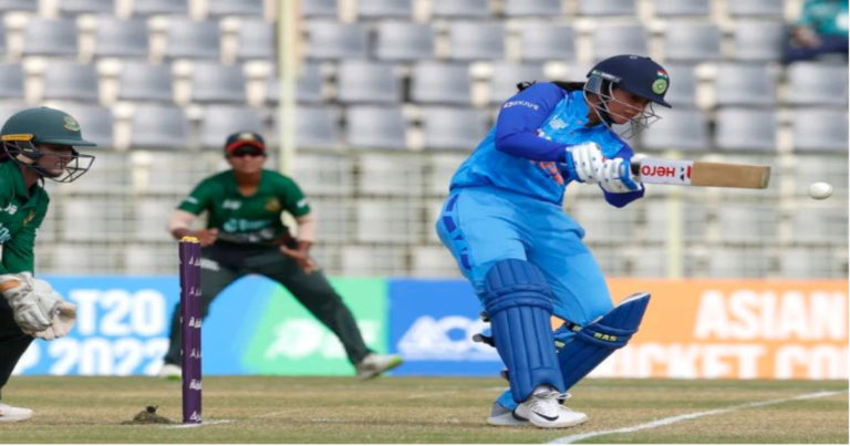 বাংলাদেশকে ৭ উইকেটে হারিয়েছে ভারত নারী ক্রিকেট দল