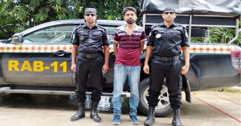 নোয়াখালীতে ৩০ কেজি গাঁজা’সহ গ্রেপ্তার ১