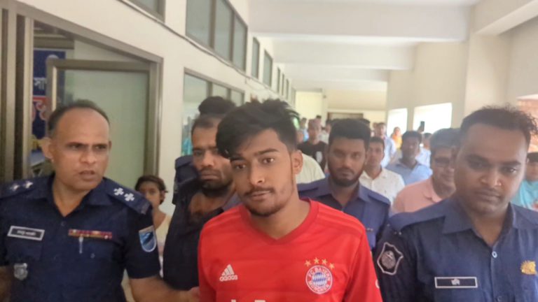 কিশোরী ধর্ষণের ঘটনায় ছাত্রলীগ নেতা রিমান্ডে