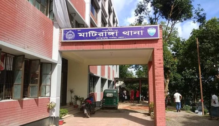 খাগড়াছড়িতে দুই ব্যক্তির গুলিবিদ্ধ লাশ উদ্ধার
