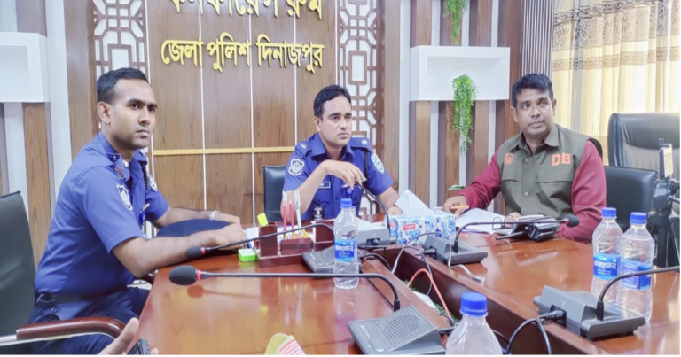 ৫শত বস্তা ইউরিয়া সারসহ চোরাকারবারি গ্রেফতার
