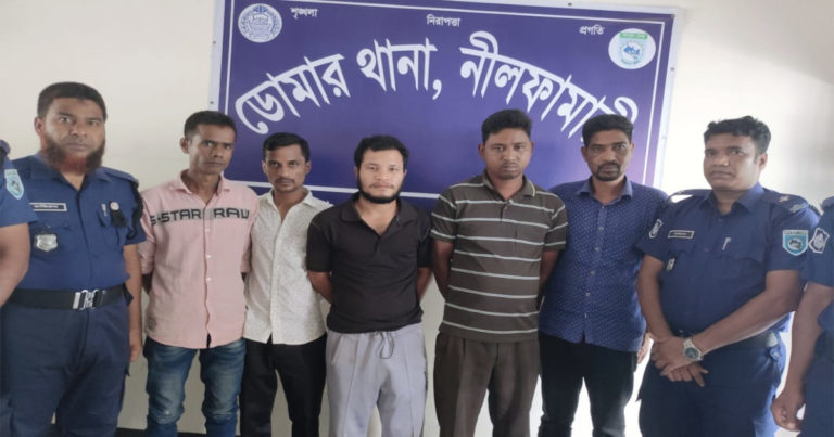 নীলফামারীতে ৫ মাদক সেবককে  ভ্রাম্যমাণ আদালতের  কারাদন্ড