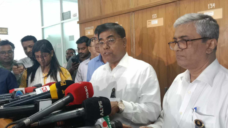 বিচারপতিদের সমান সুবিধা পাবেন ইসি, আইনের খসড়া অনুমোদন