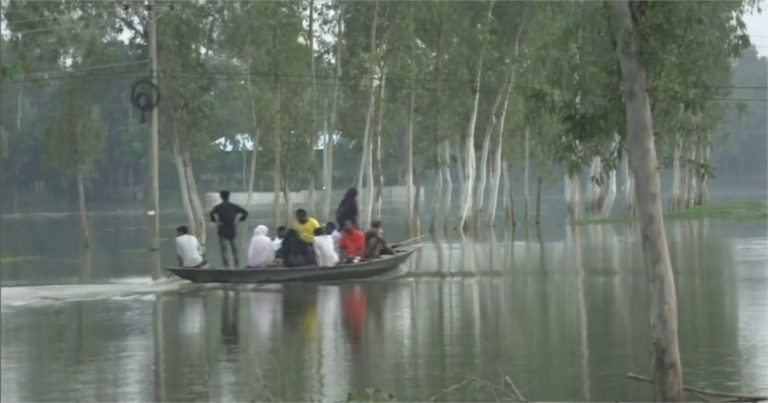 এখনো বিপদসীমার ওপরে তিস্তার পানি