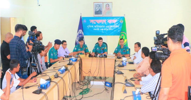 রাজশাহীতে ‘এমটিএফই’ কোম্পানির সিইওসহ গ্রেপ্তার-২