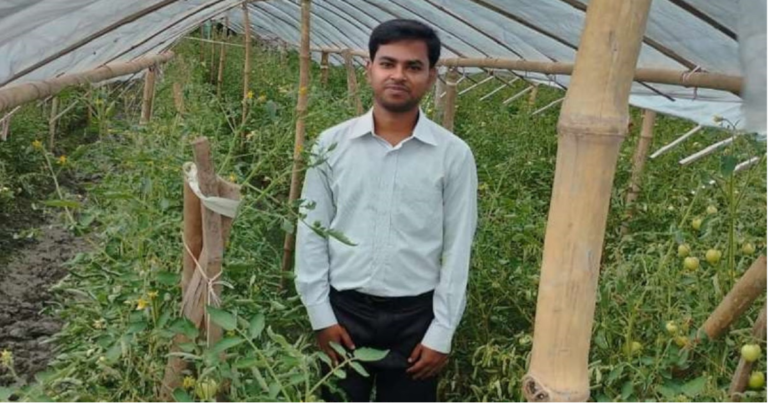 সাতক্ষীরা কৃষি কর্মকর্তার ঝুলন্ত মরদেহ উদ্ধার