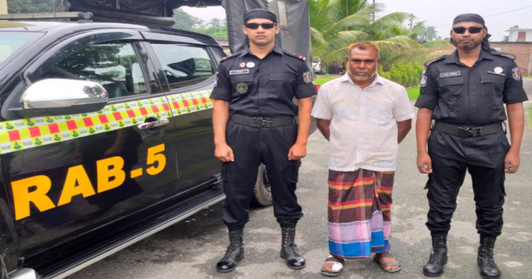 ছাত্রী ধর্ষণ মামলায় পলাতক আসামী গ্রেপ্তার