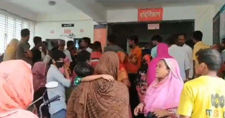 সড়ক দুর্ঘটনায় নিহত তিন ও আহত পাঁচ