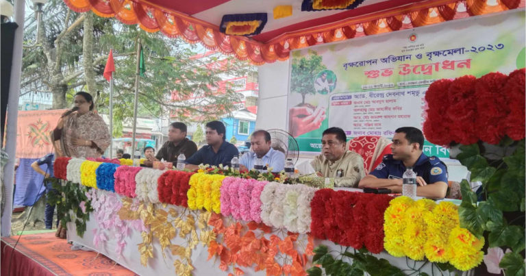 বরগুনায় সপ্তাহব্যাপী বৃক্ষ মেলার উদ্বোধন