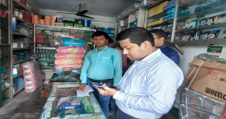 সোনাইমুড়ীতে সাত ফার্মেসীকে জরিমানা
