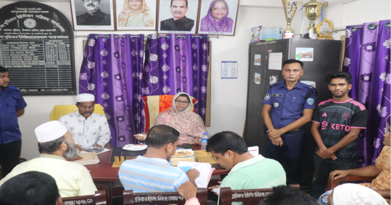 ফটোস্ট্যাট দোকানের আড়ালে বানাতো জন্ম নিবন্ধনের জাল সনদ