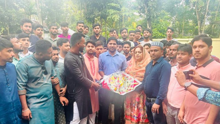 বরিশাল সফরে জাতীয় ছাত্র সমাজের সভাপতি-সাধারণ সম্পাদক