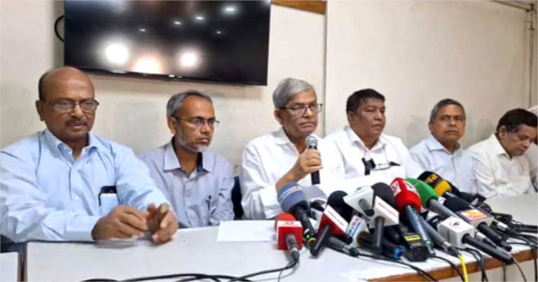 বাইডেনের সেলফি গলায় ঝুলিয়ে রাখুন: কাদেরকে ফখরুল