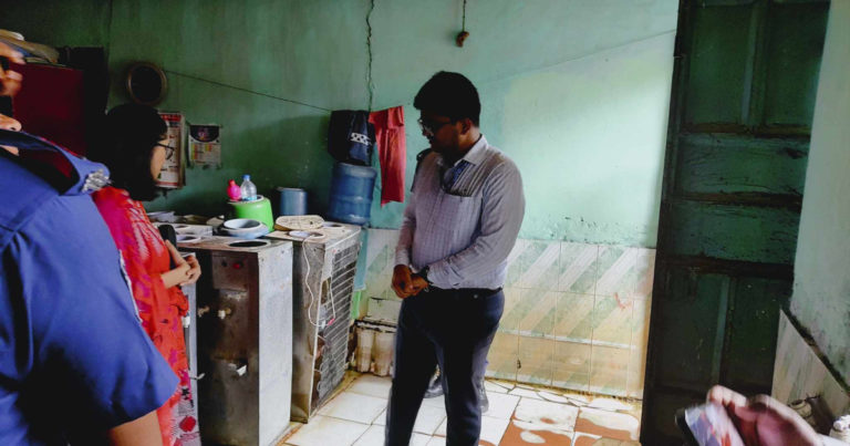 ফেনীতে অনুমোদনহীন পন্য উৎপাদন, দুই প্রতিষ্ঠানকে জরিমানা