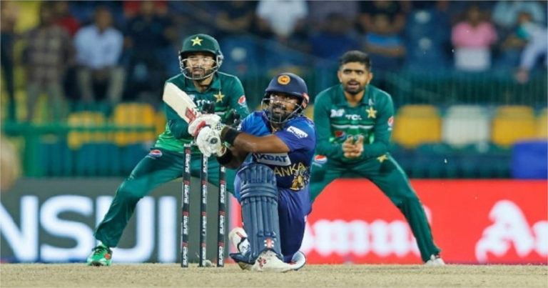 নাটকীয় ম্যাচে পাকিস্তানকে হারিয়ে ফাইনালে শ্রীলঙ্কা