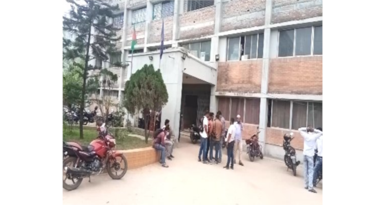 পিতাকে হত্যার দায়ে পুত্রের ফাঁসি