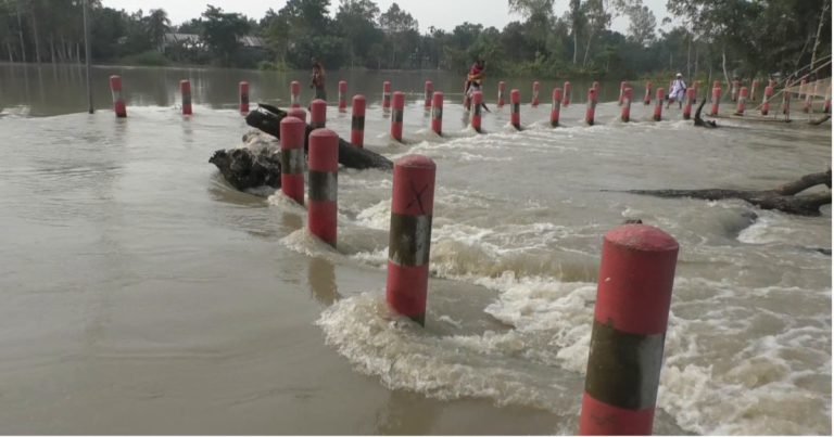 ৩ জেলায় বন্যা পরিস্থিতি অবনতি, দুর্ভোগে হাজারো মানুষ