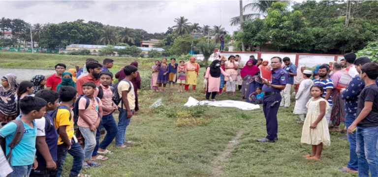 মাগুরায় স্কুলের পুকুর থেকে নারীর মরদেহ উদ্ধার