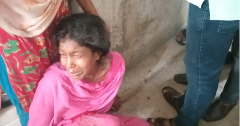 মাগুরায় পরিবহনের ধাক্কায় দুজনের মৃত্যু