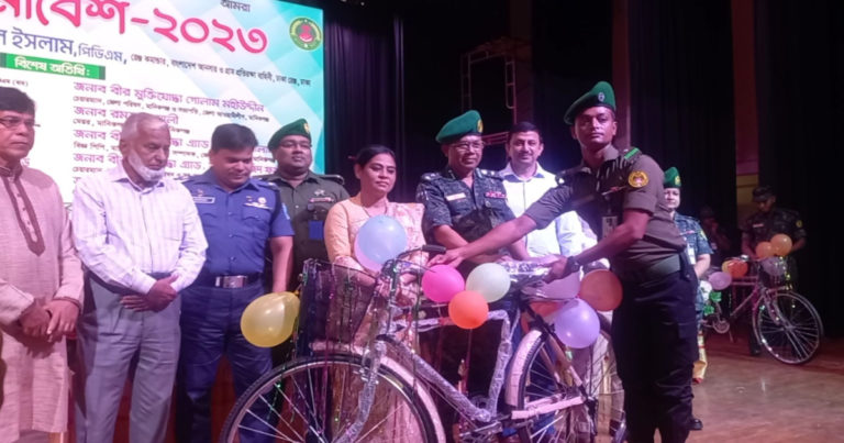 মানিকগঞ্জে আনসার ভিডিপির জেলা সমাবেশ