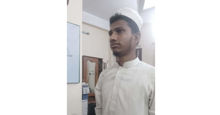 জাতীয় পরিচয় পত্র করতে এসে আটক এক রোহিঙ্গা যুবক