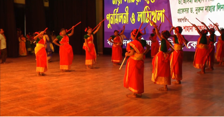 বর্ণাঢ্য আয়োজনে কুষ্টিয়ায় লাঠিখেলা উৎসব অনুষ্ঠিত