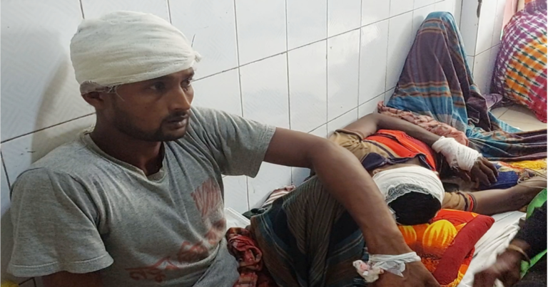 আওয়ামী লীগের দু’গ্রুপের সংঘর্ষে আহত ১০