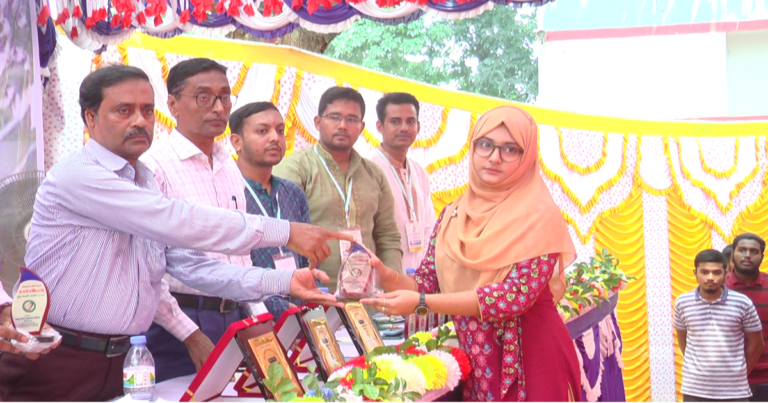 মেহেরপুরে জিপিএ ৫ শিক্ষার্থীদের সংবর্ধনা প্রদান