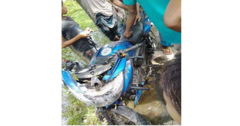 মোটরসাইকেল নিয়ন্ত্রণ হারিয়ে সহোদর নিহত