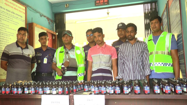 মেহেরপুরে ফেন্সিডিলসহ দুই সহোদর আটক