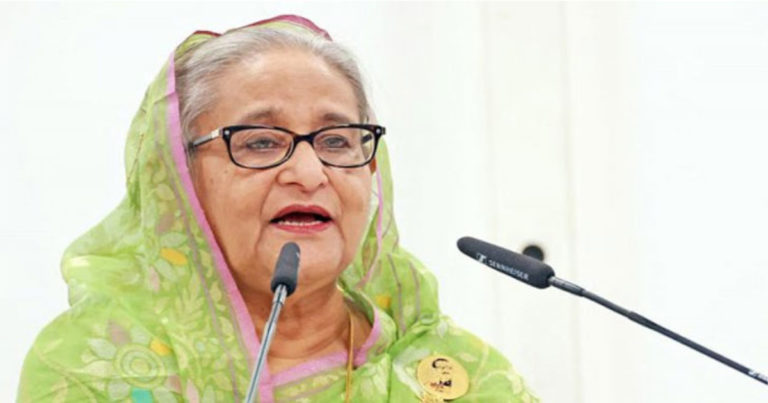 খালেদা জিয়া স্বার্থপরতায় ভোগে: প্রধানমন্ত্রী