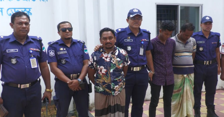 খুলনা বিভাগীয় মোটরসাইকেল চোরচক্রের প্রধানসহ গ্রেপ্তার ২