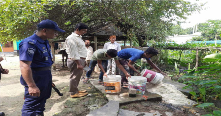 মনোহরপুরে দুটি প্রতিষ্ঠানকে জরিমানা