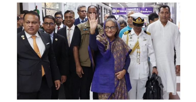 সফর শেষে দেশে ফিরেছেন প্রধানমন্ত্রী