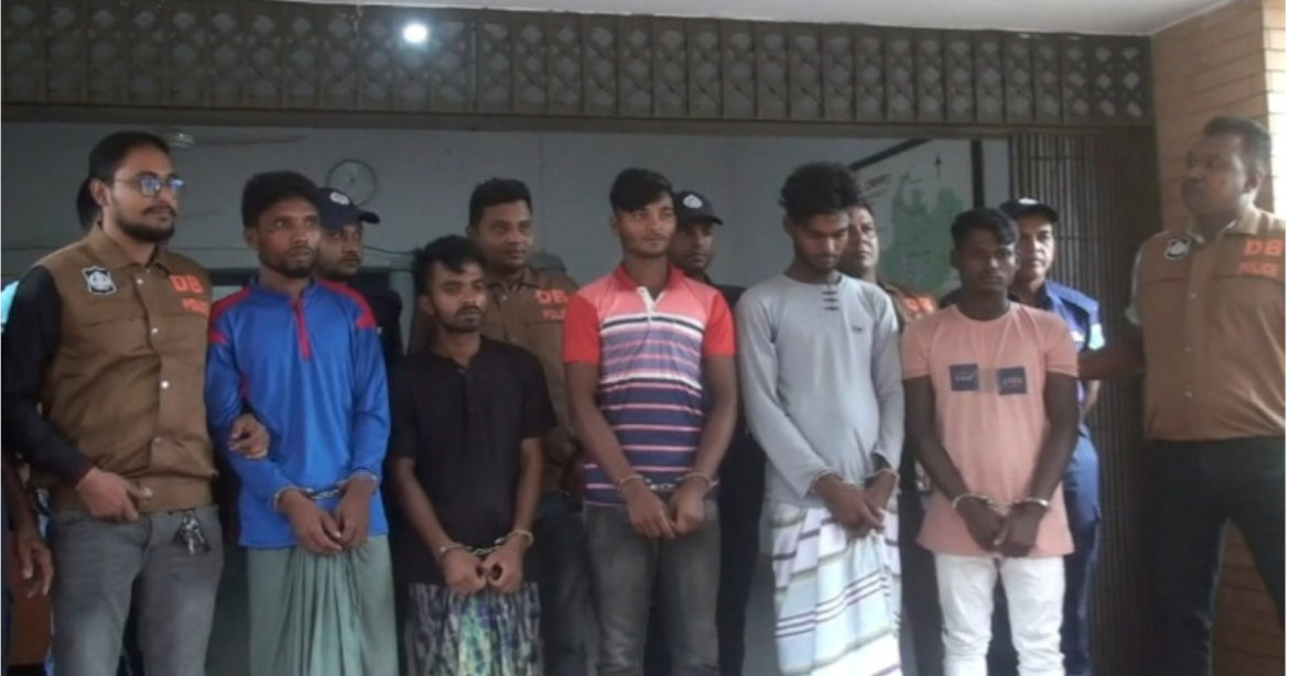 পাঁচজন জন গ্রেপ্তার