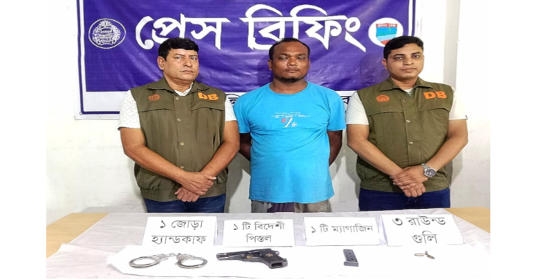 শার্শায় বিদেশী পিস্তল, গুলিসহ গ্রেপ্তার ১