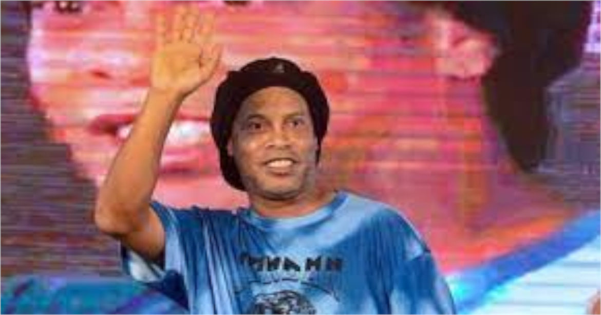 ব্রাজিলের কিংবদন্তি ফুটবলার রোনালদিনহো এখন ঢাকায়