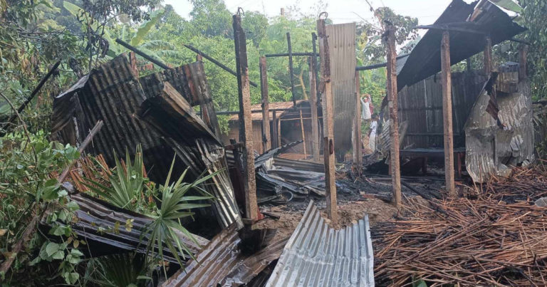 অগ্নিকাণ্ডে ২ জনের মৃত্যু , ১ জনের অবস্থা আশঙ্কাজনক