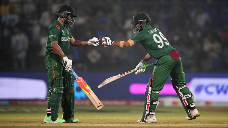 লঙ্কানদের হারিয়ে টিকে রইল চ্যাম্পিয়ন্স ট্রফির আশা
