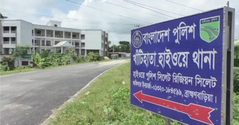ব্রাহ্মণবাড়িয়ায় ট্রাকের সংঘর্ষে নিহত ১
