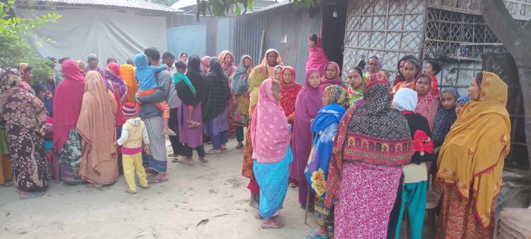 মানিকগঞ্জে ঋণের দায়ে যুবকের আত্মহত্যার অভিযোগ