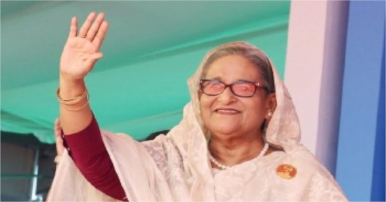 খুলনা পৌঁছেছেন প্রধানমন্ত্রী