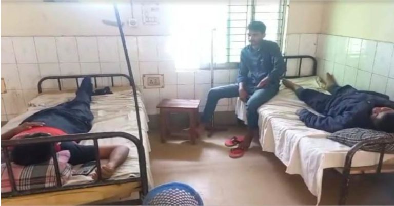 ঠাকুরগাঁওয়ে ককটেল বিস্ফোরণে ২ পুলিশ আহত