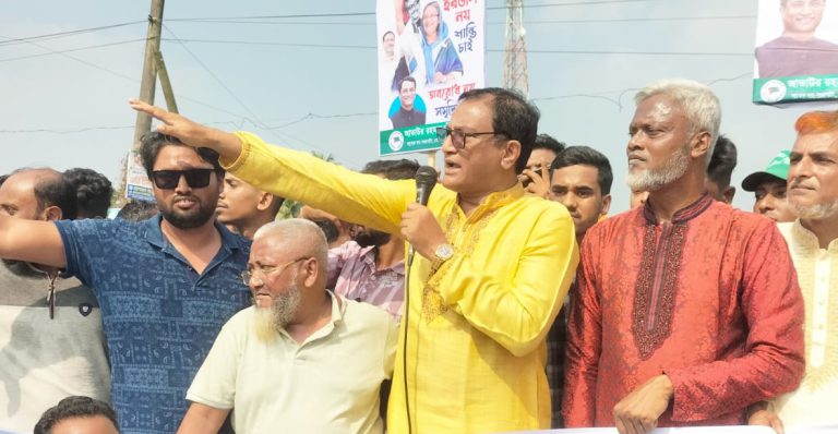 শেখ হাসিনা ক্ষমতায় না আসলে উন্নয়ন থেকে বঞ্চিত হবেঃ মানিক