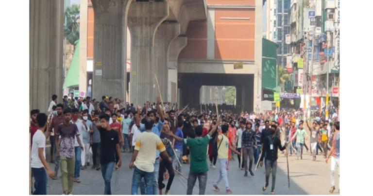 শ্রমিক আন্দোলনে উত্তাল মিরপুর