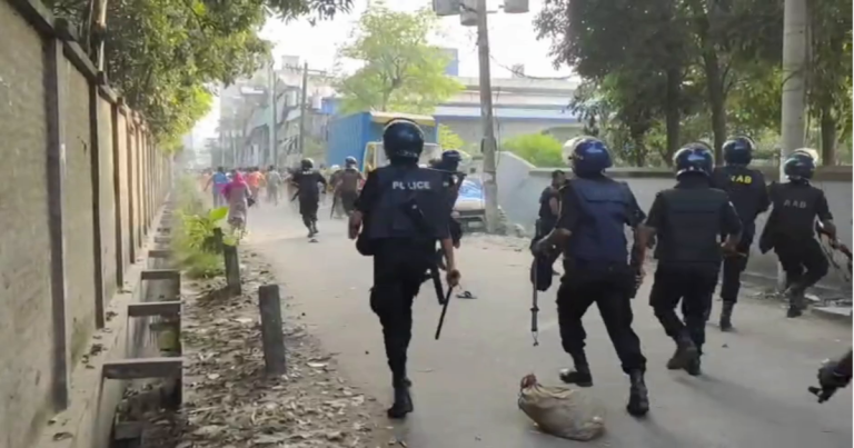 কোনাবা‌ড়ি‌তে ফের শ্রমিক অস‌ন্তোষ, আহত ২০